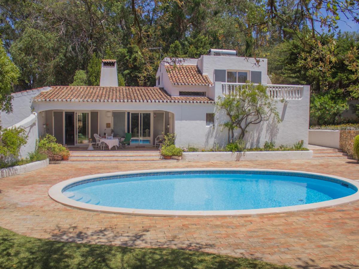 Roofed Villa In Albufeira With Private Swimming Pool Olhos de Agua  Exterior photo