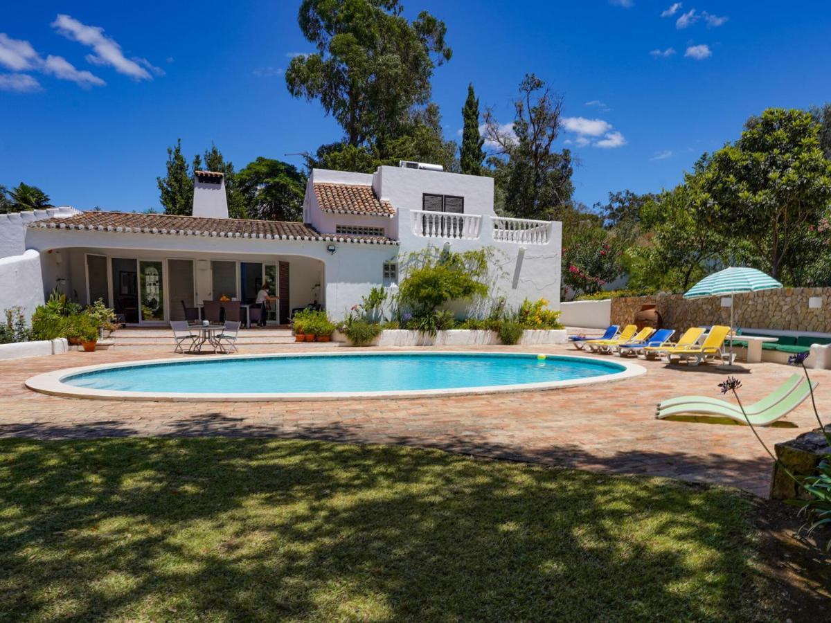 Roofed Villa In Albufeira With Private Swimming Pool Olhos de Agua  Exterior photo